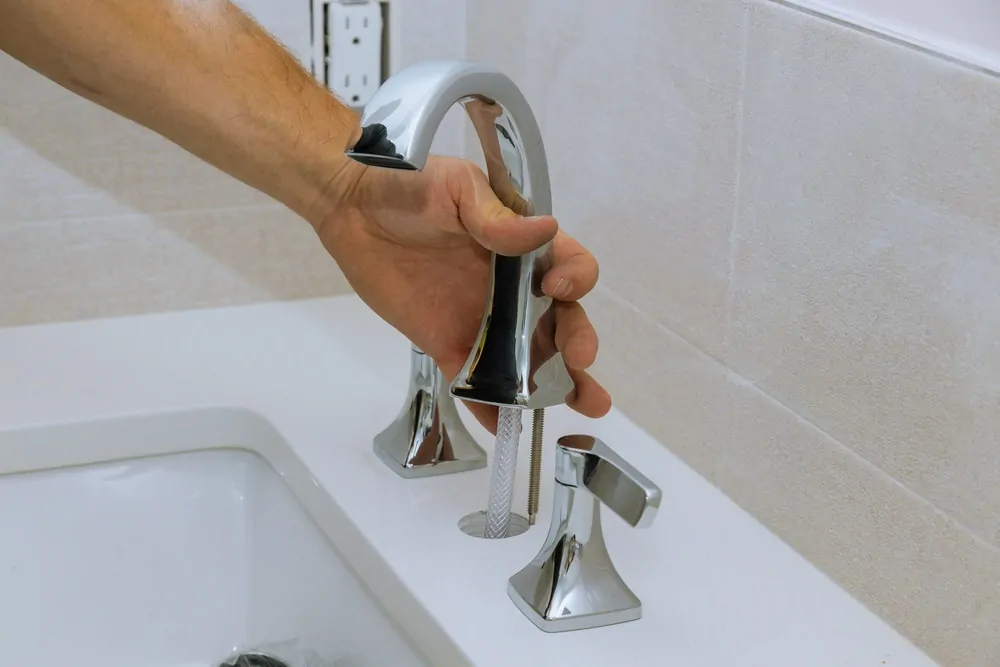 Replace A Bathtub Faucet, Remove Bathtub Spout