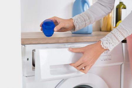 Laundry detergent for hard water