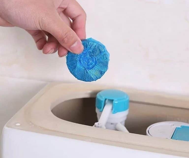 automatic toilet bowl cleaner