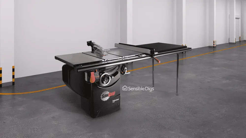Photo of the SawStop 10-Inch Professional Cabinet Saw