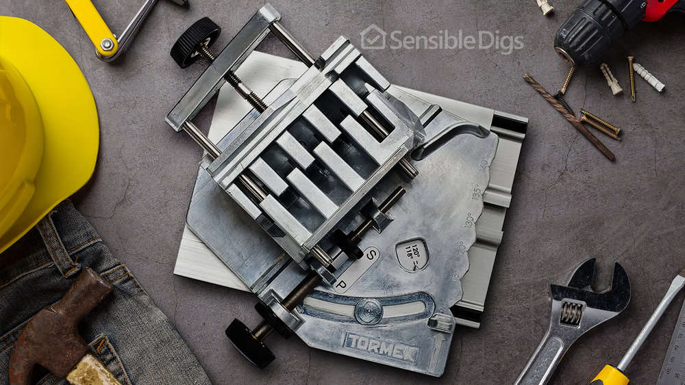 Photo of the Tormek DBS-22 Sharpening Jig