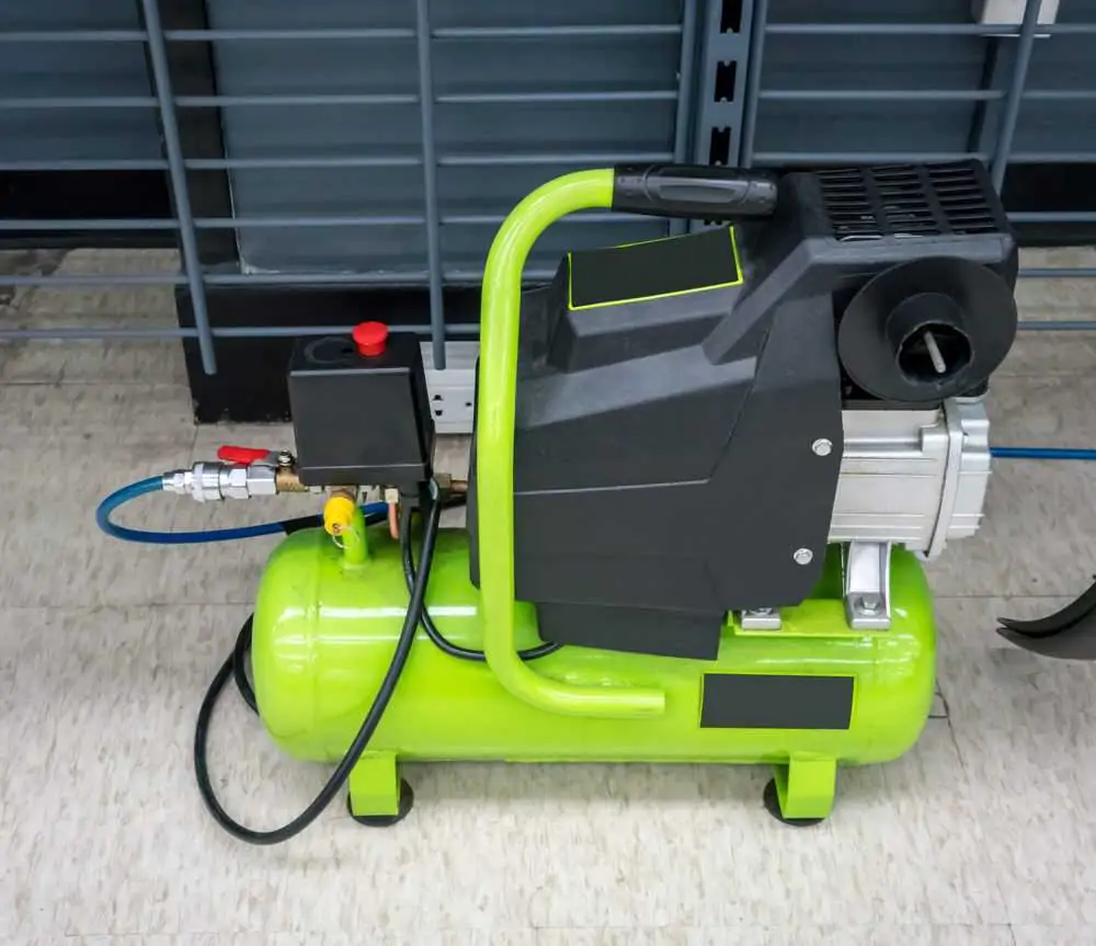 Portable 30 gallon air compressor