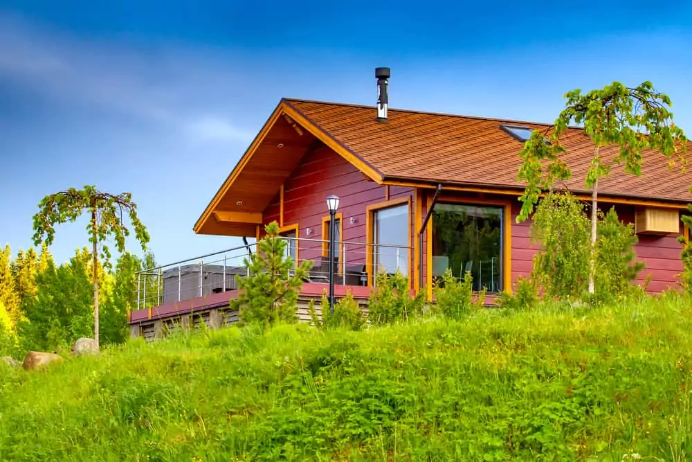 Comfortable cottage in Karelia. Rustic villa with open veranda. Karelian holiday resort. Cottage for friends weekend. Rent a cottage in Karelia.