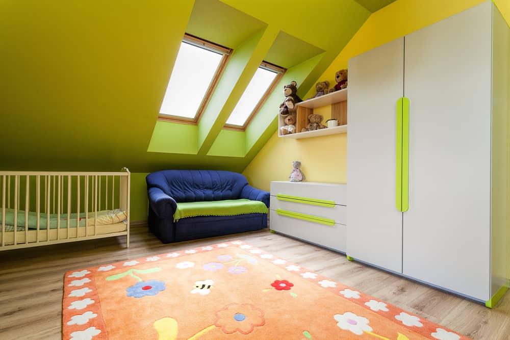 Urban apartment - green and yellow childs room