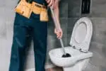 how to flush toilet when water is off